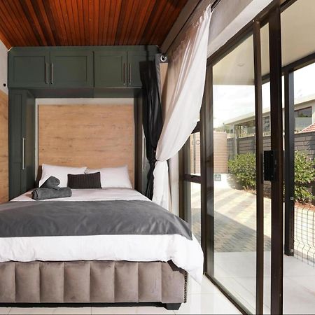 Ava Guest House Йоханесбург Екстериор снимка
