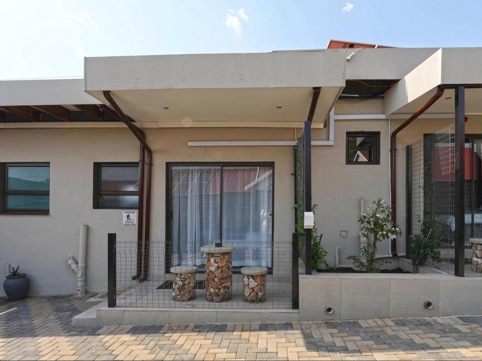 Ava Guest House Йоханесбург Стая снимка